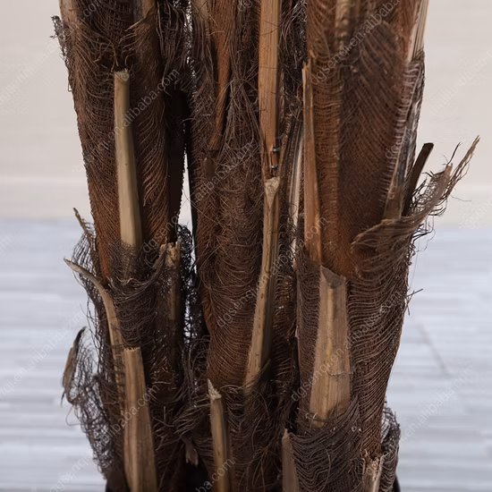 European Ins Hot Style Decoration Artificial Potted Plant Tall Palm Plant Bonsai Palm Tree for Hotel Garden Decoration